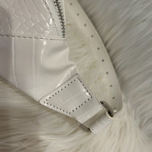 Vince Camuto White Faux Snake Skin Belt Bag - Picture 5 of 9